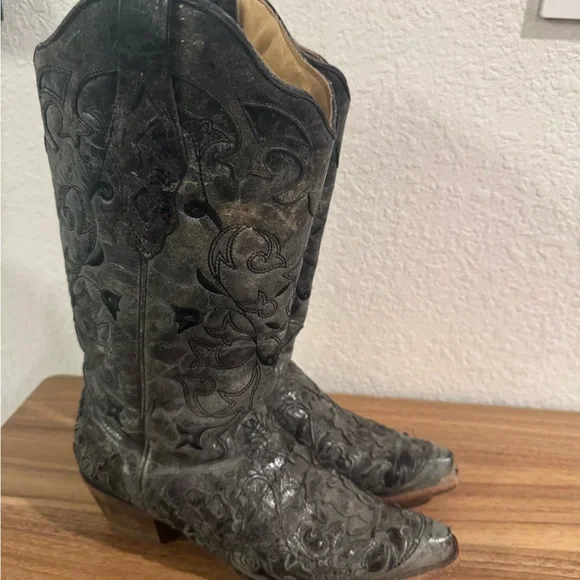 Corral Women’s Embroidered Leather Black Cowboy Boots Size 8 Boot Barn Like NEW - Picture 10 of 10